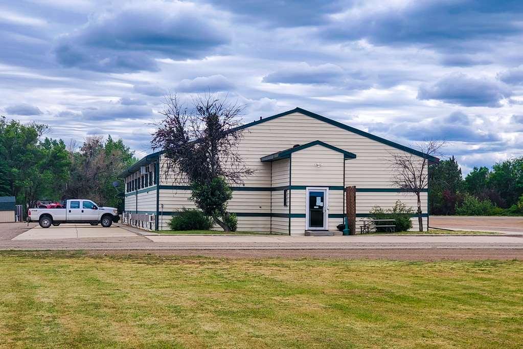Rodeway Inn Gateway To Medora T-Roosevelt & Makoshika State Park Wibaux Экстерьер фото