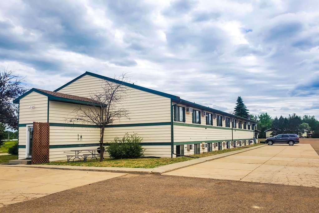 Rodeway Inn Gateway To Medora T-Roosevelt & Makoshika State Park Wibaux Экстерьер фото